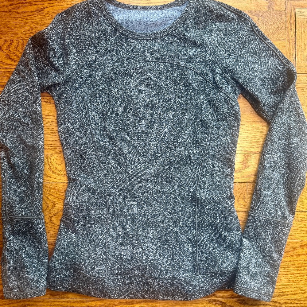 Lululemon Long sleeve top